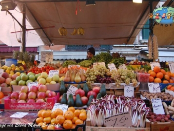 Vendor Selling Fruits in Italy