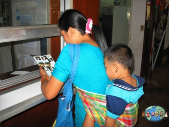 Mother and Child, Laos